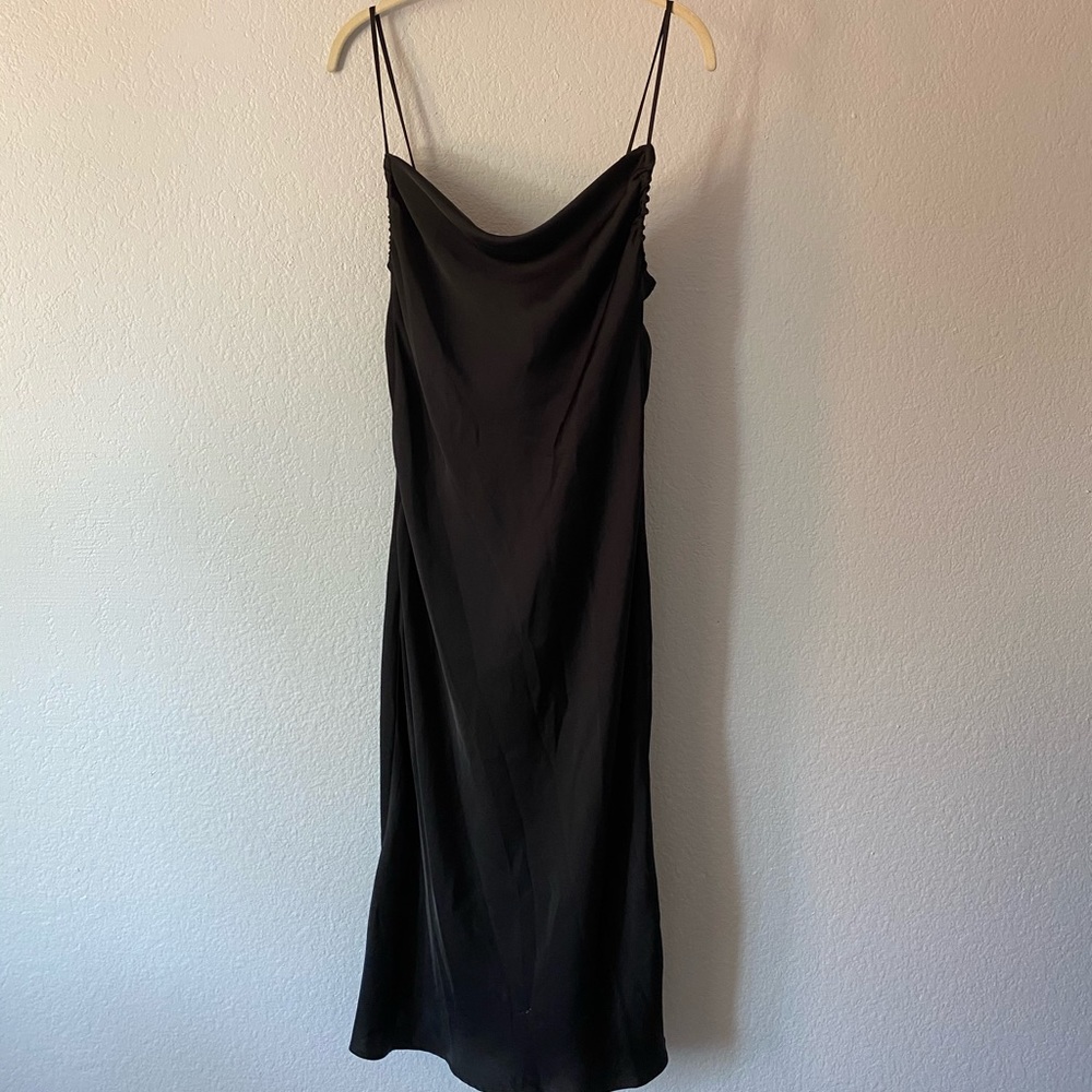Black Slip Midi Dress 🖤🖤🖤